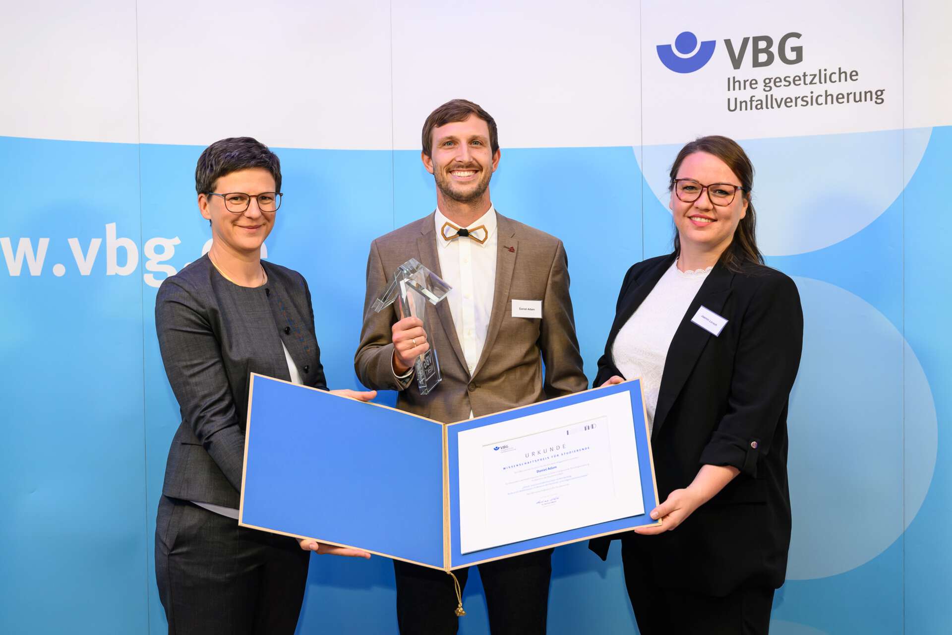 VBG_NEXT Verleihungsveranstaltung 2024 - Gewinnerfoto Wissenschaftspreis Daniel Adam