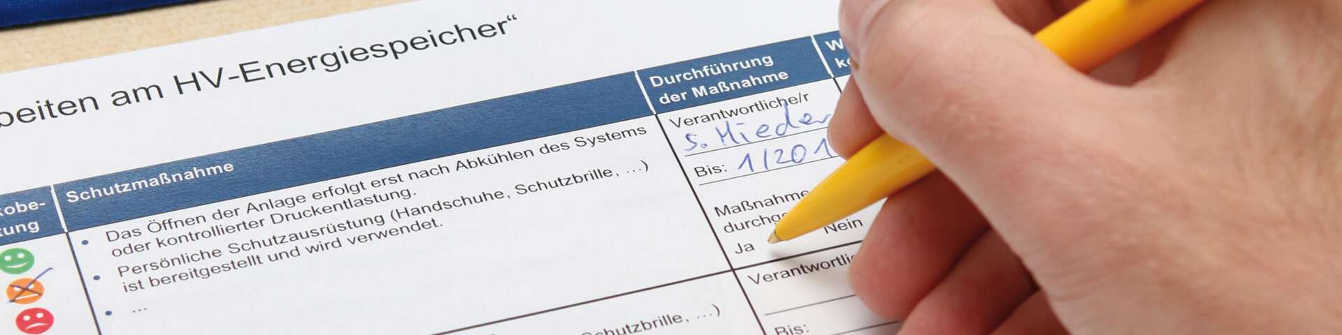 Elektromobilität - Gefährdungsbeurteilung Dokumentation auf Vordruck